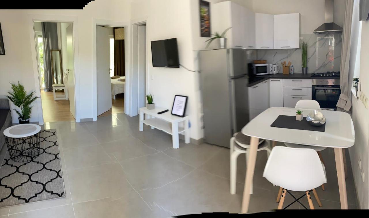 Apartman Diana Mali Losinj Luaran gambar